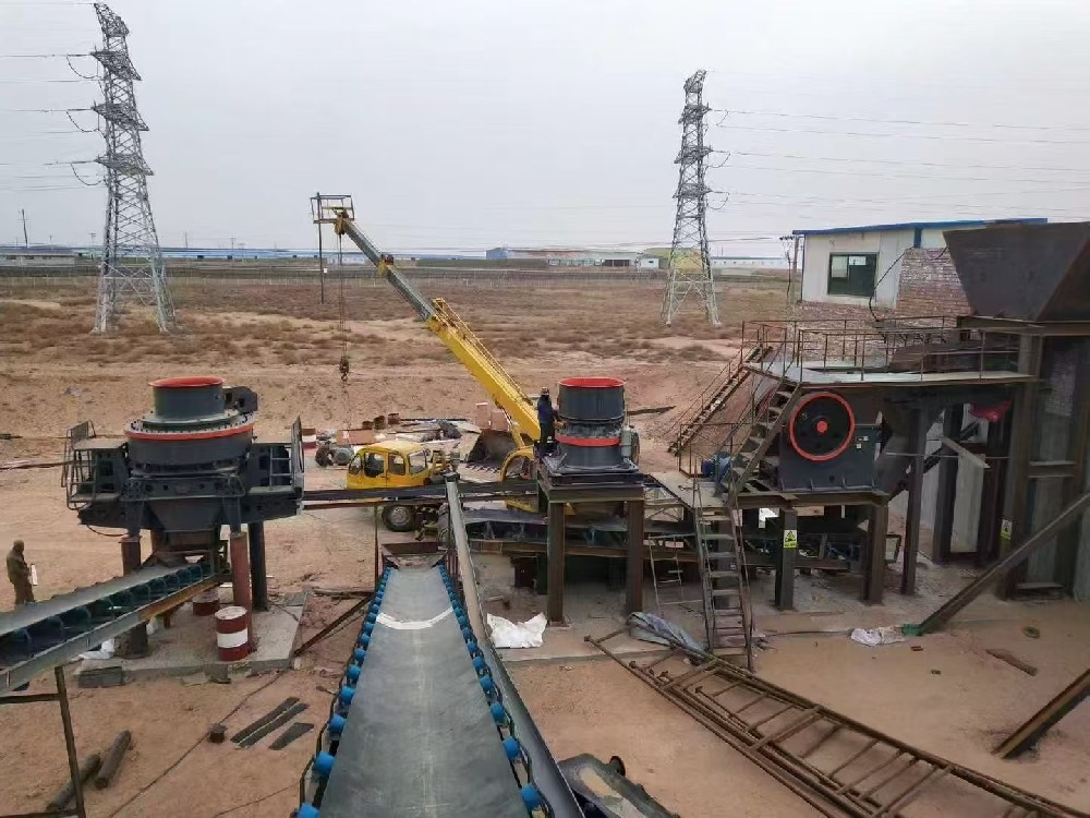 Thai customers purchased Hengxin Industry Protection's 200-ton crushing production line